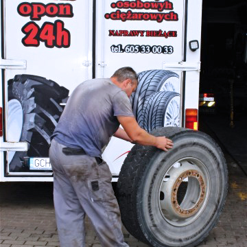 TYRE SERVICE